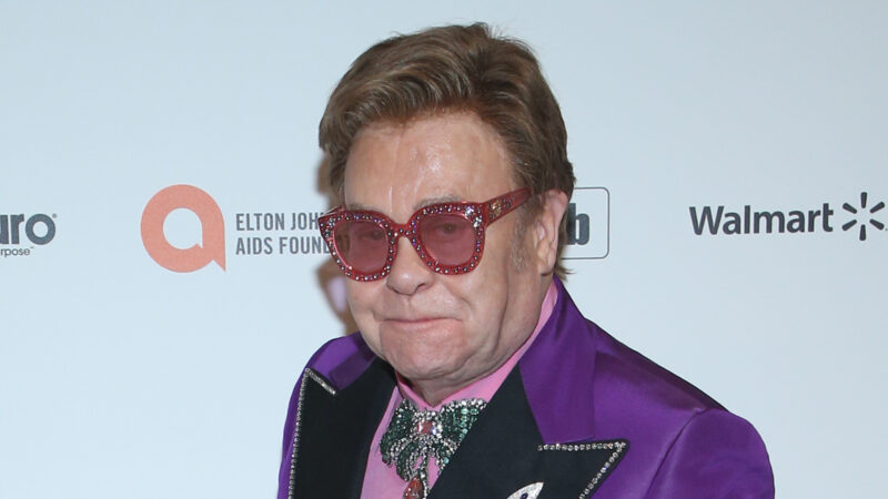 Après «Rocketman», un nouveau documentaire sur Elton bientôt disponible sur Netflix! [VIDÉO]
