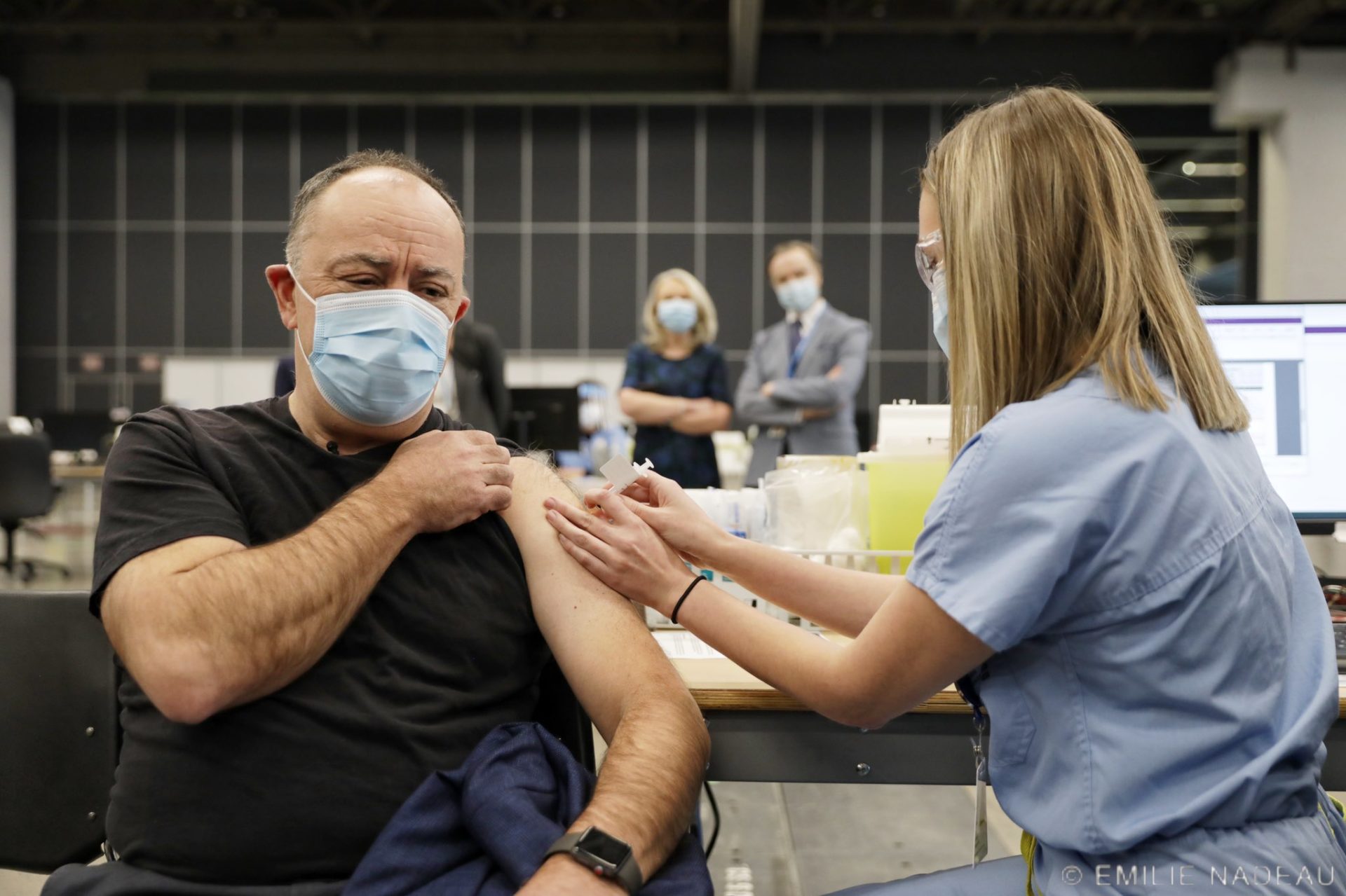 COVID-19: La vaccination désormais ouverte aux personnes de 65 ans et plus partout au Québec!