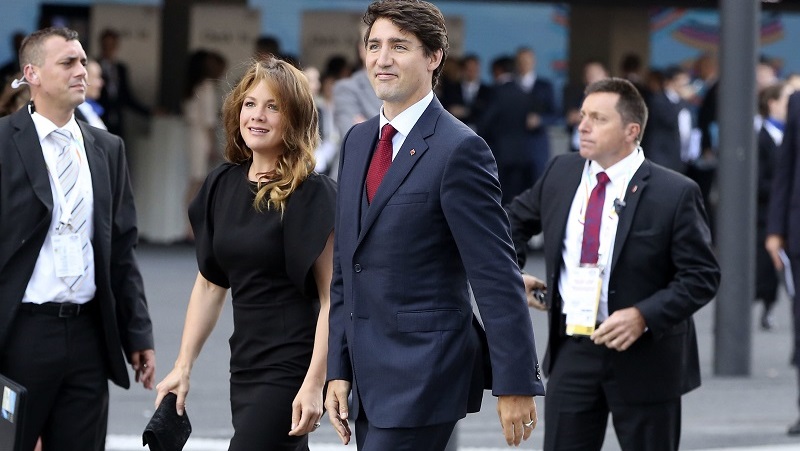 Justin Trudeau confirme être positif à la COVID-19