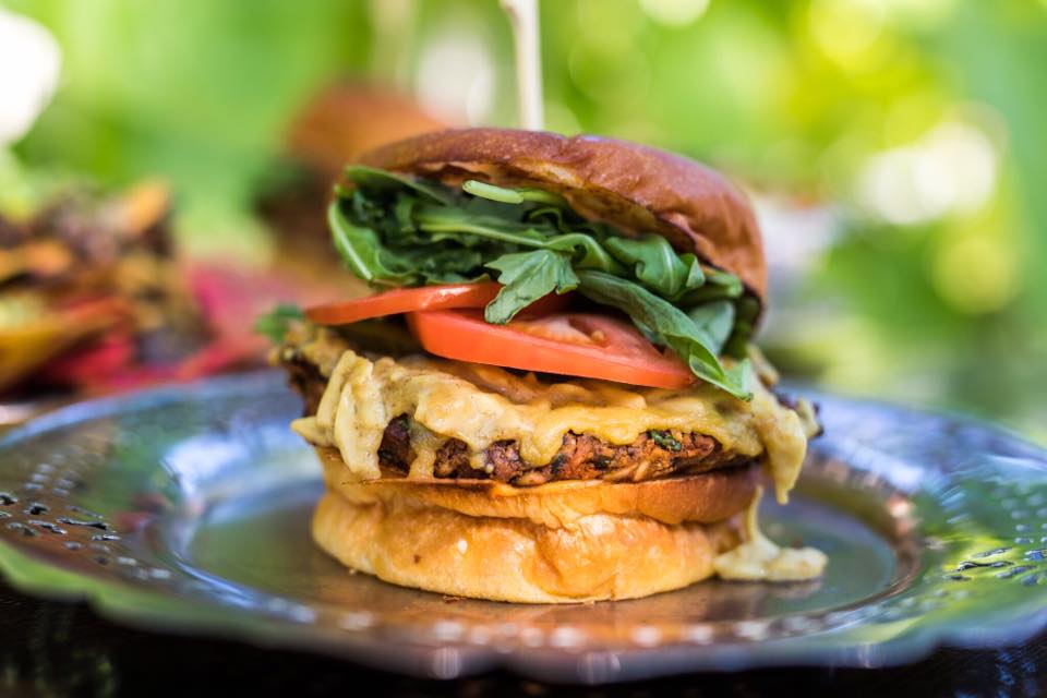 TOP 5 burgers VEGAN de Montréal Nightlife