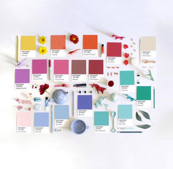 La Couleur Pantone De Est Nightlife