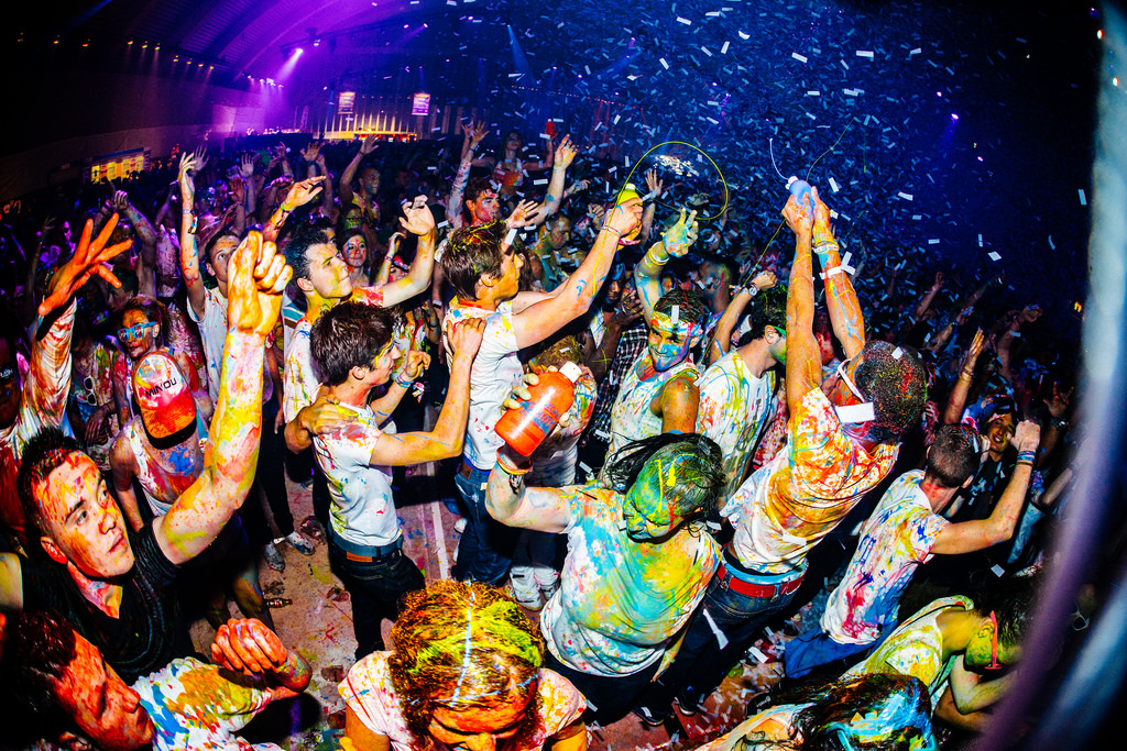 Un énorme paint party à Montréal le mois prochain Nightlife