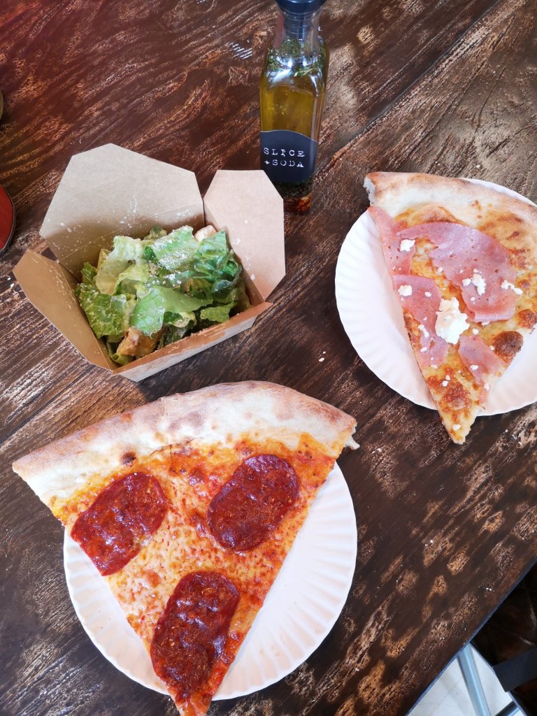 Slice and Soda Pizza, soda et New York sur toute la ligne! Nightlife