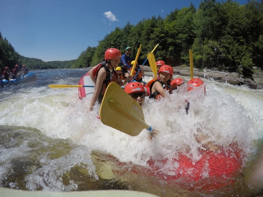 Propulsion rafting