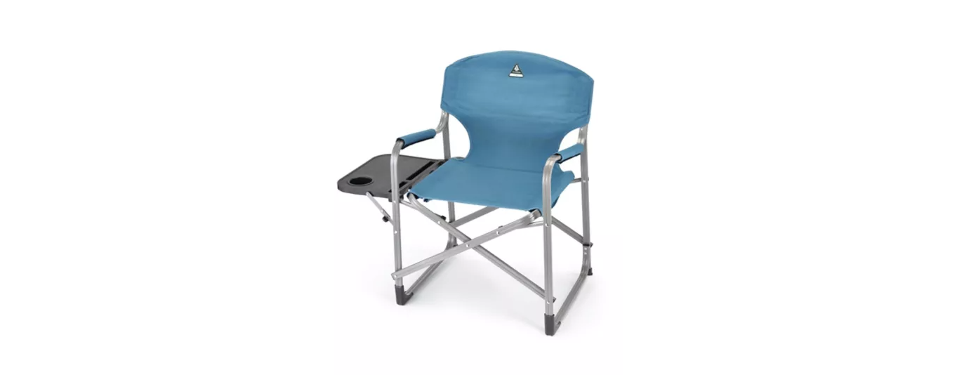 Des chaises pliantes