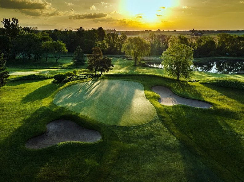 Après-midi de golf au Meadowbrook