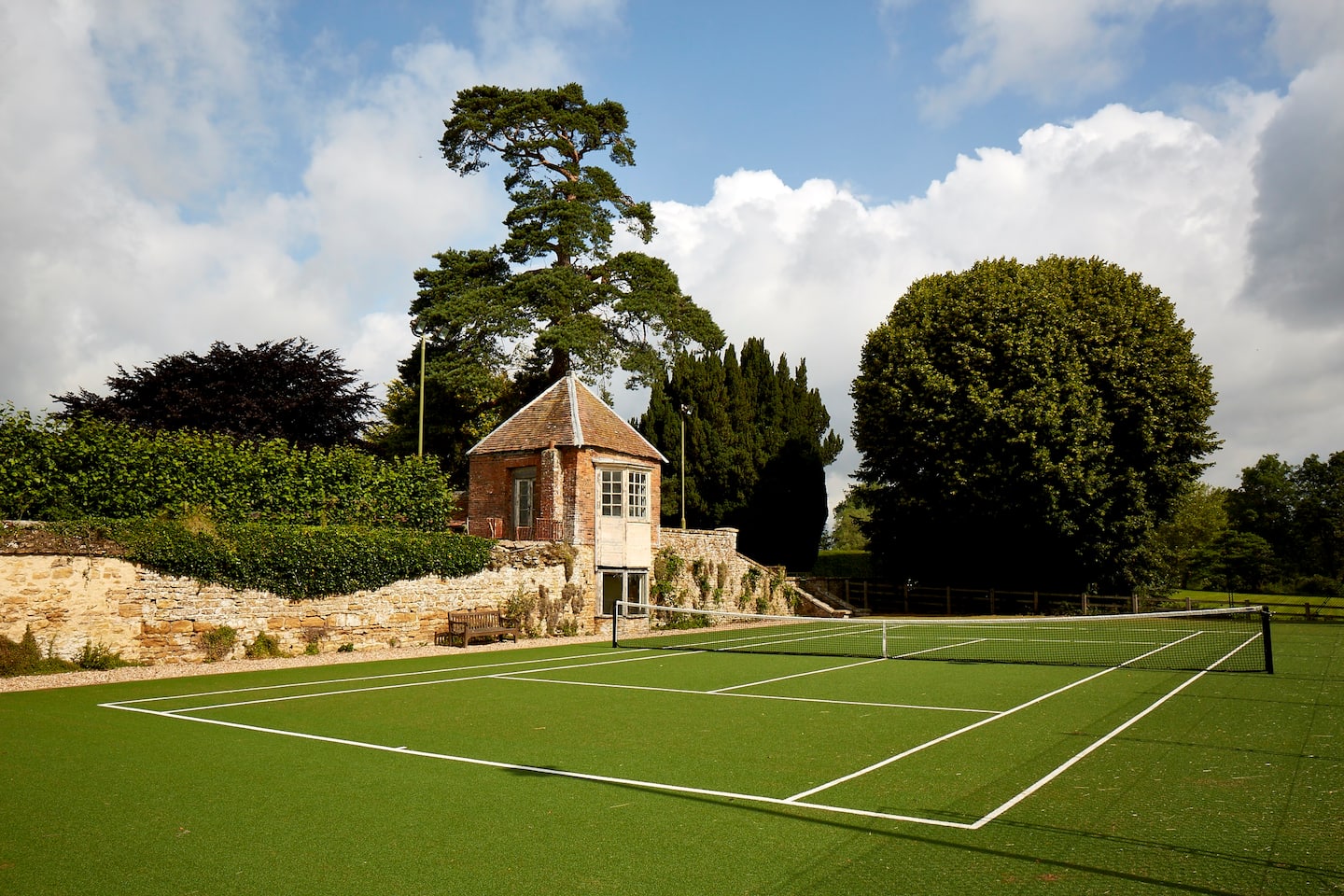 Terrain de tennis