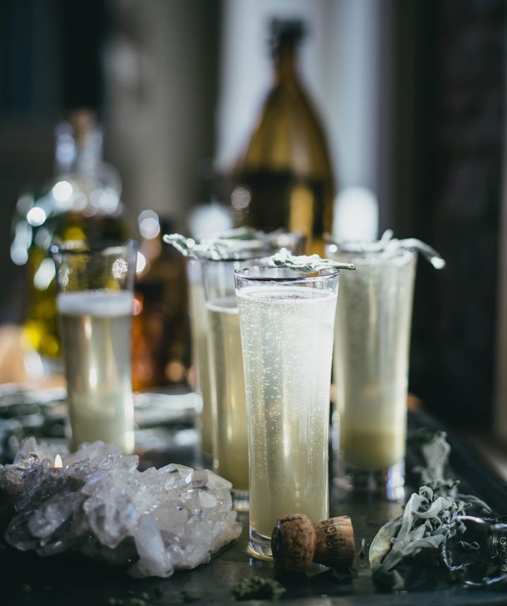 Cocktail de Prosecco sauge et gingembre