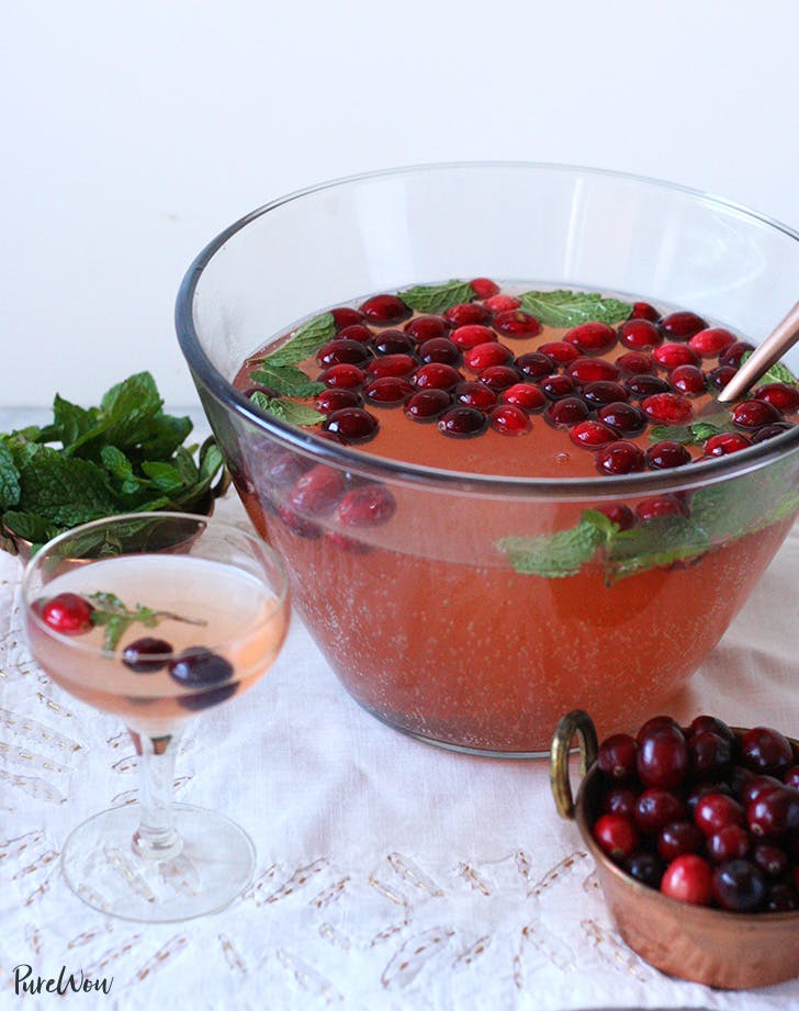 Punch des Fêtes aux canneberges et à la menthe