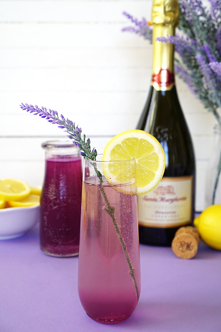 Limonade à la lavande et au Prosecco