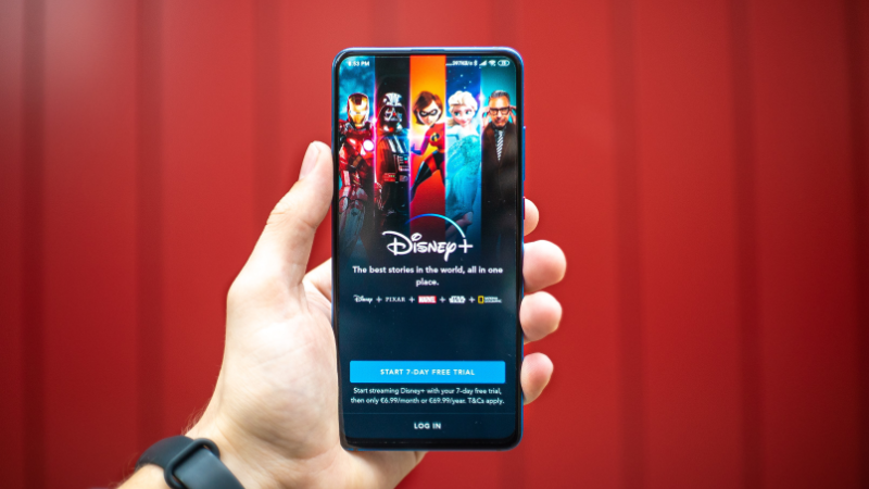 Disney+ dépasse Netflix… et coûtera plus cher!