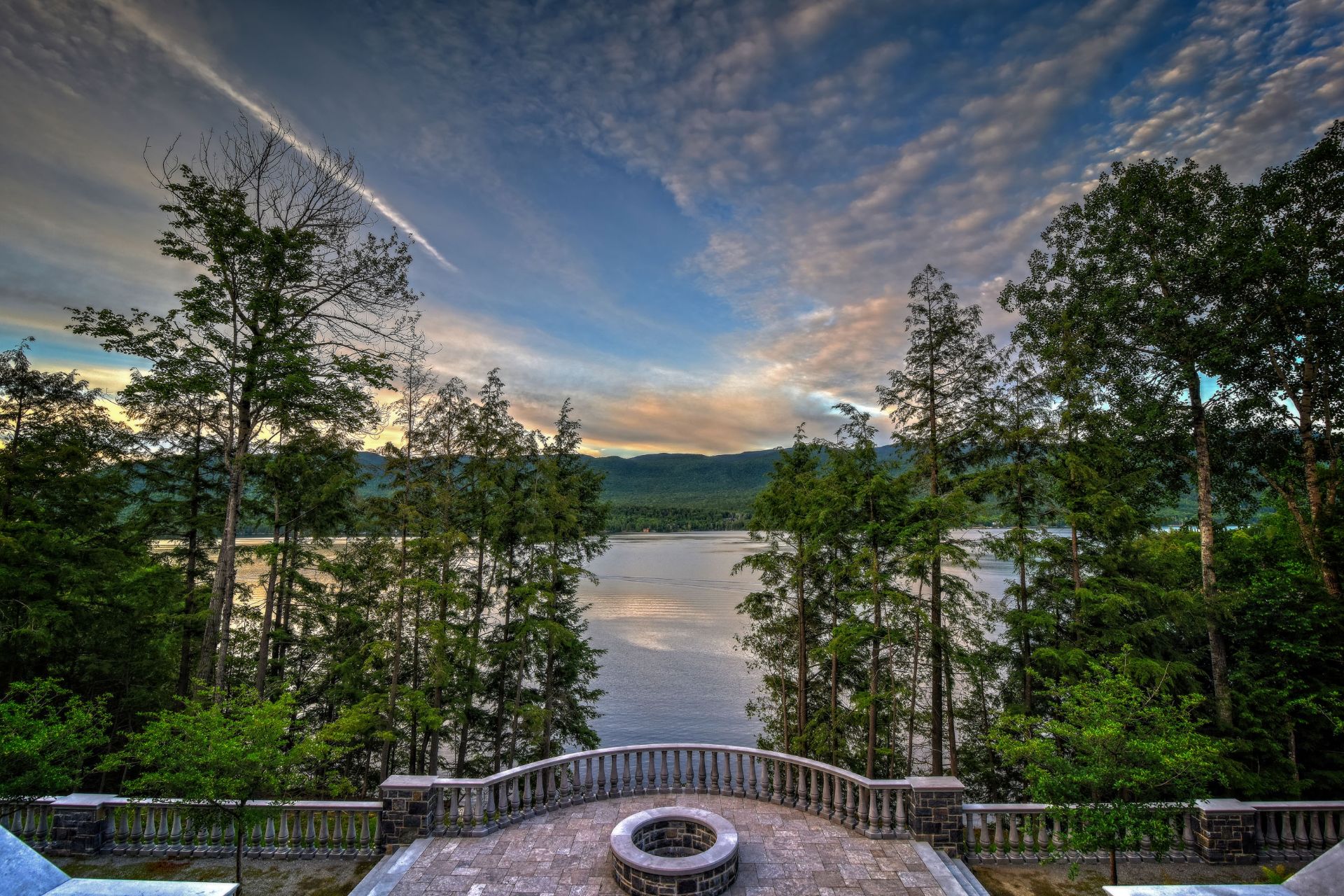 Vue sur le lac