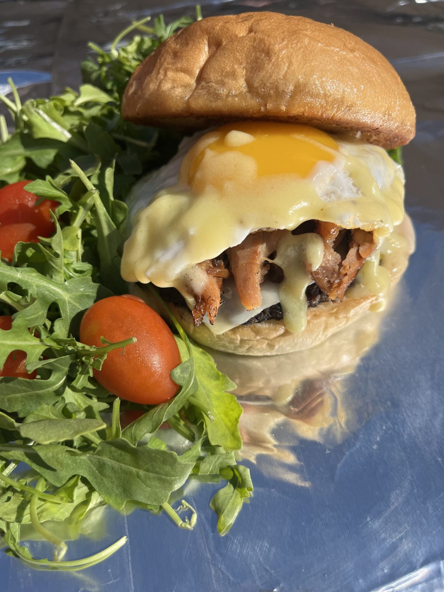 Maamm Bolduc - Burger Bénédictine