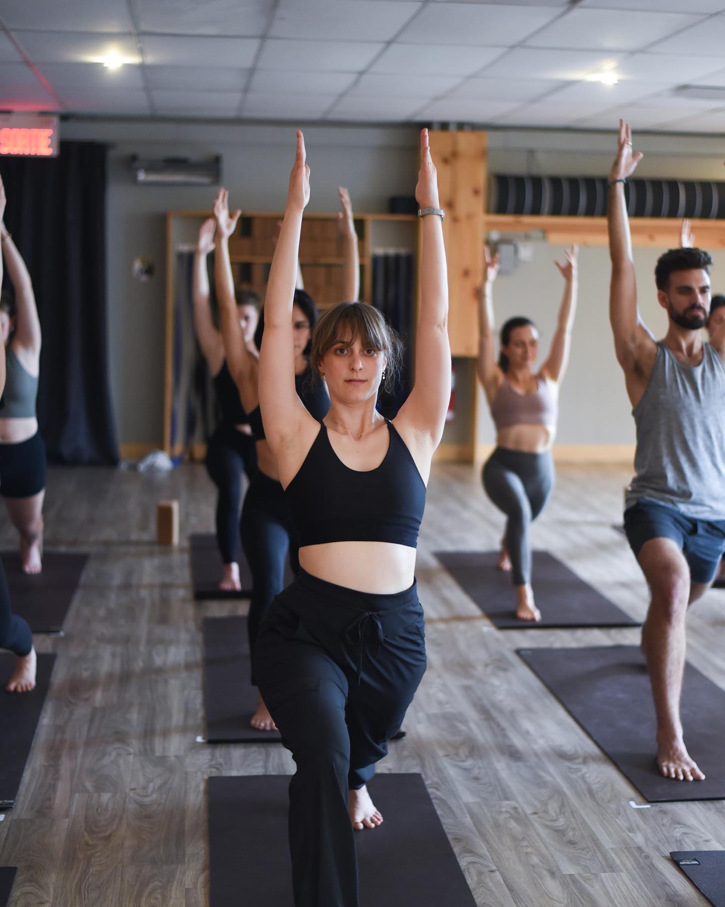 Faire un cours de yoga chaud